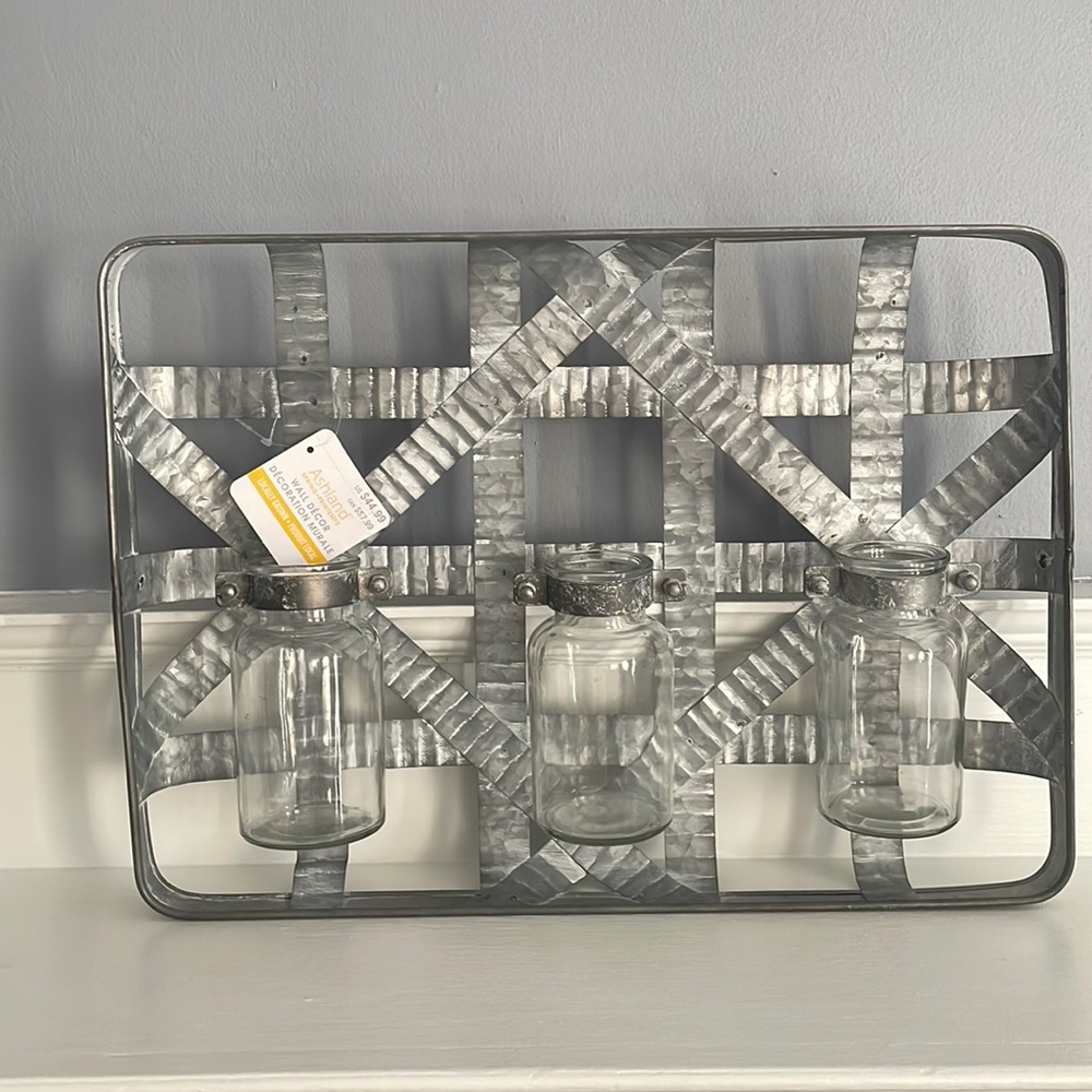 NWT doesn’t match my new lay out over bought decor